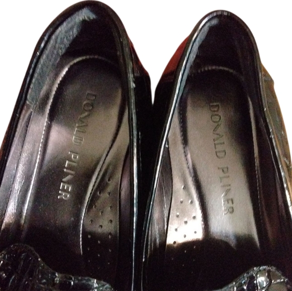 Donald Pliner Hope Chunky Black Crocodile Loafers Size 8.5 Lug Sole Flats - Picture 4 of 10